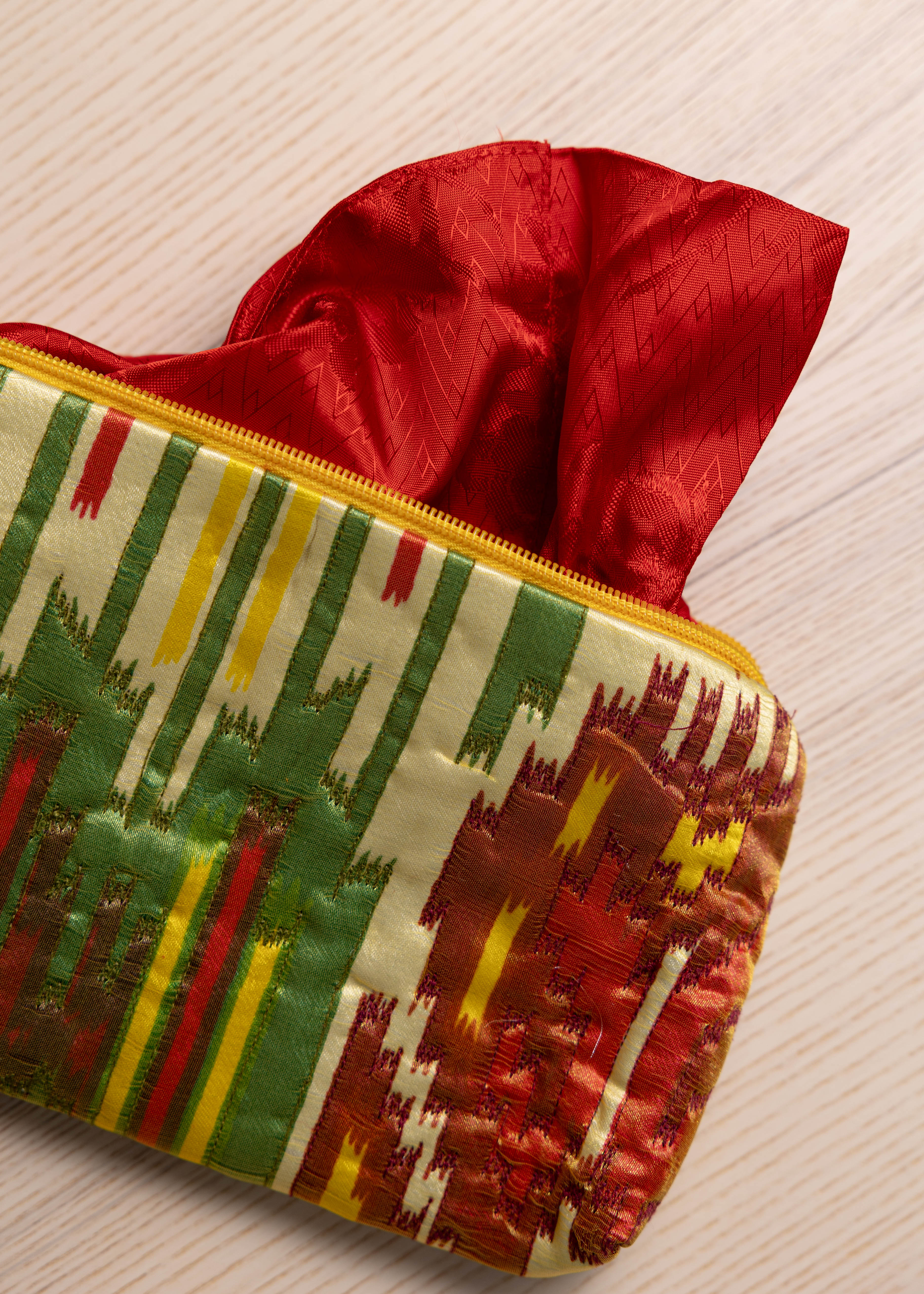 Silk Clutch (Organza)