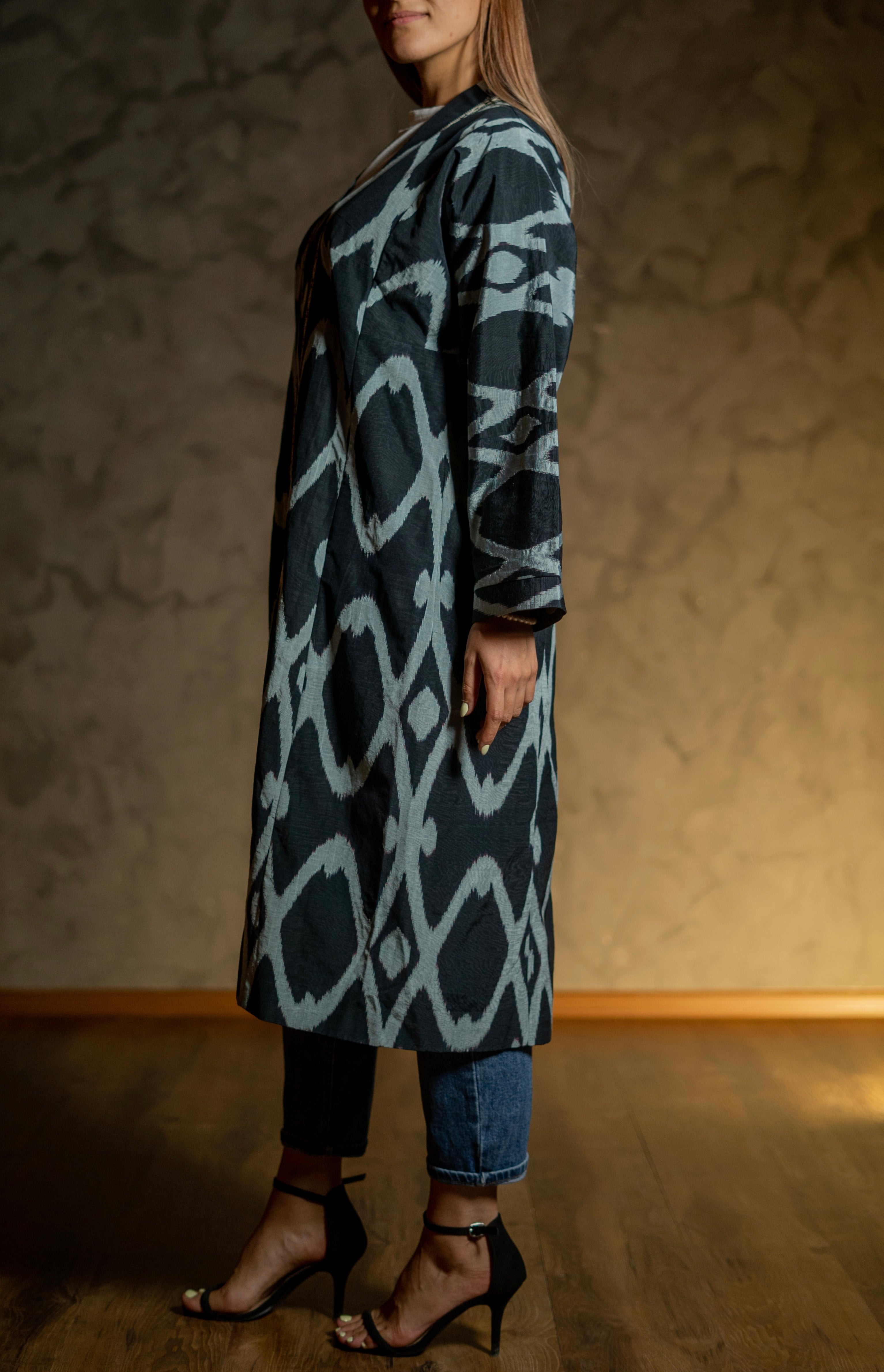 Silk Ikat Kaftan (Black)