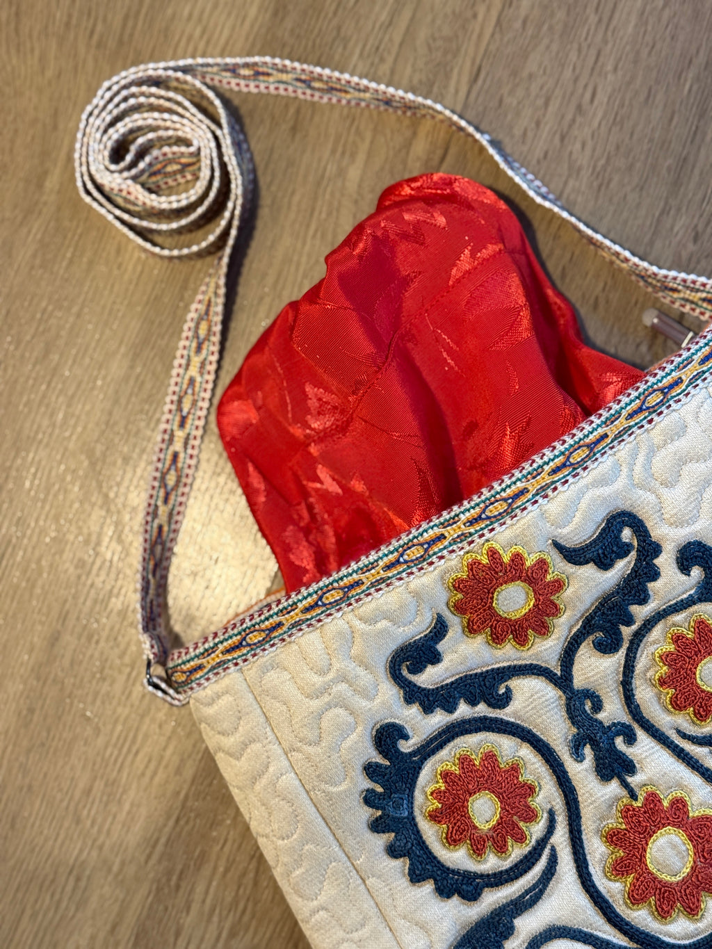 Silk Cross Bag (Beige)