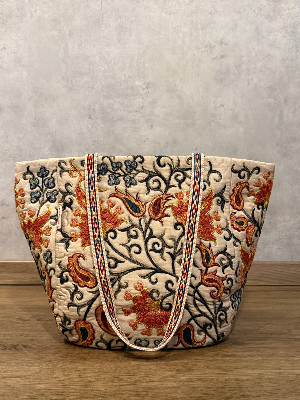 Silk Embroidered Bag (Beige)