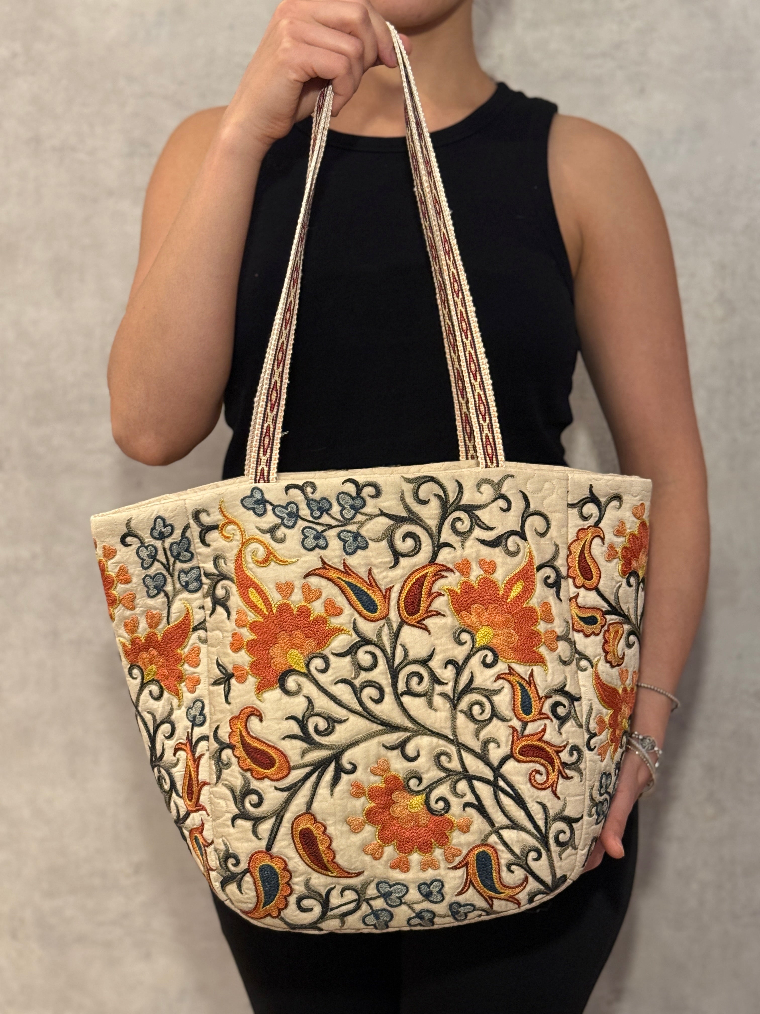 Silk Embroidered Bag (Beige)